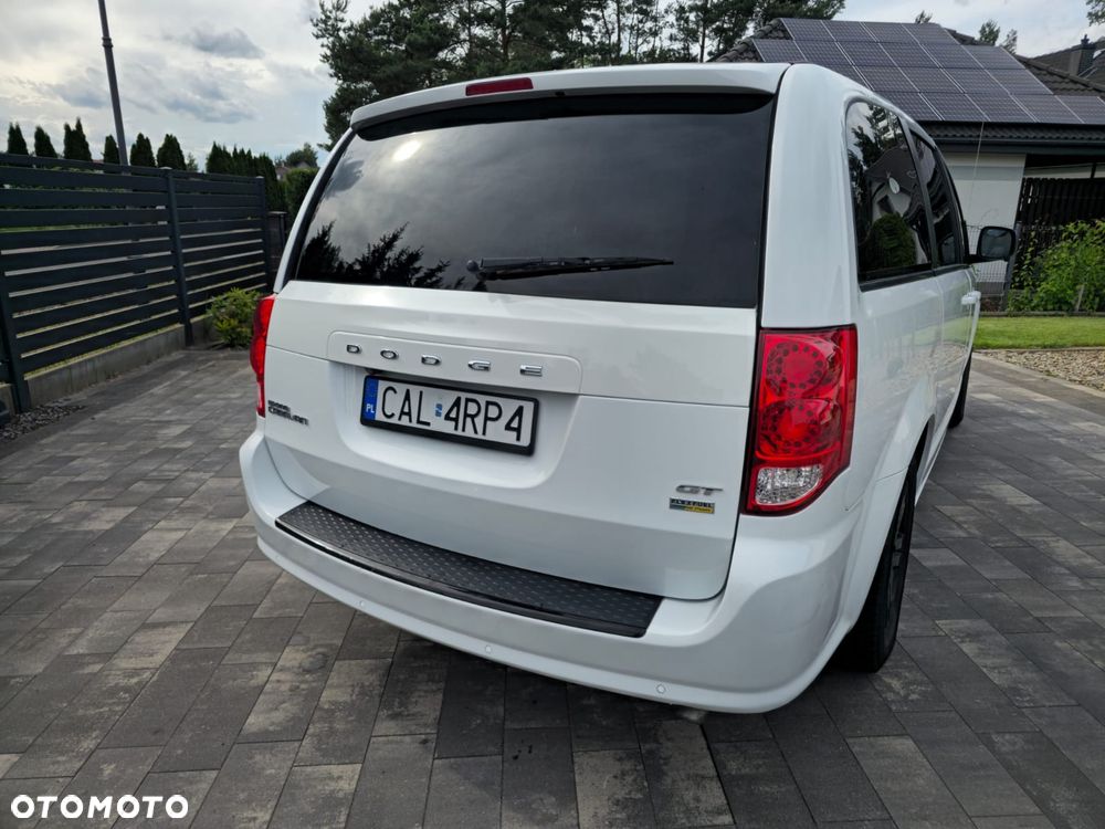 Dodge Grand Caravan 3.6 R/T - 7