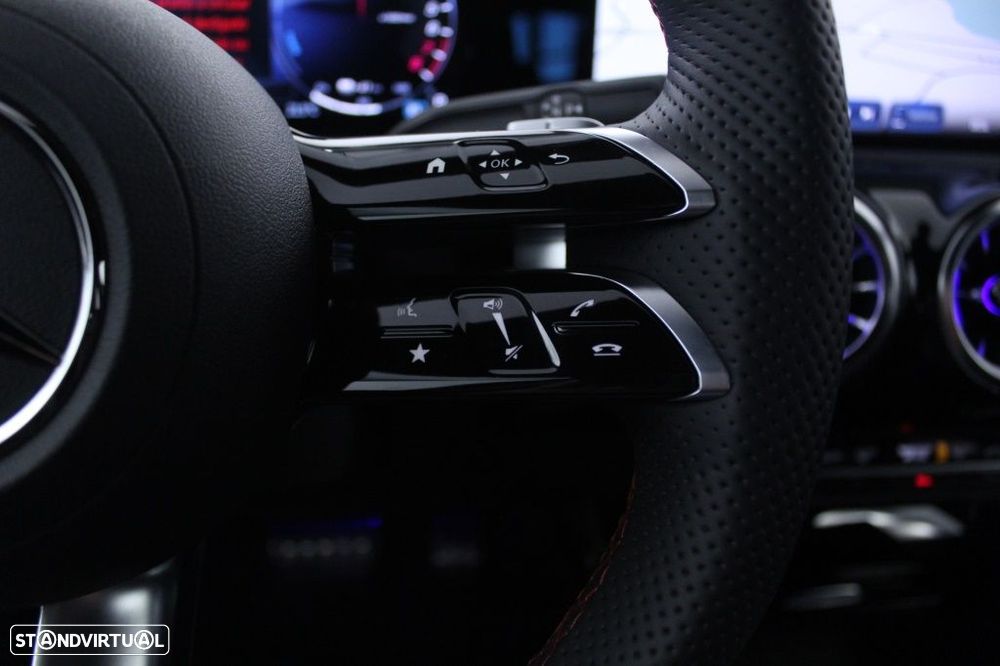 Mercedes-Benz A 250 e AMG Line - 23