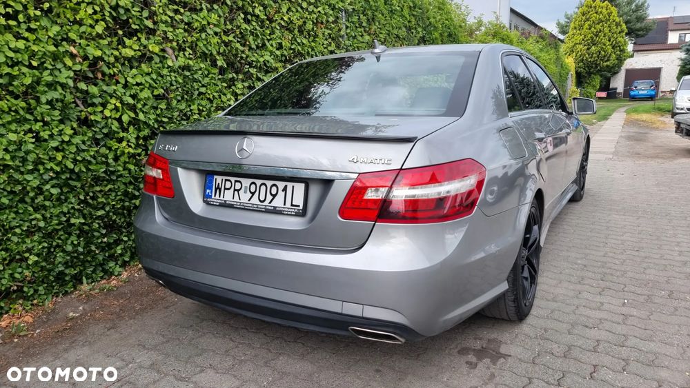 Mercedes-Benz Klasa E - 34
