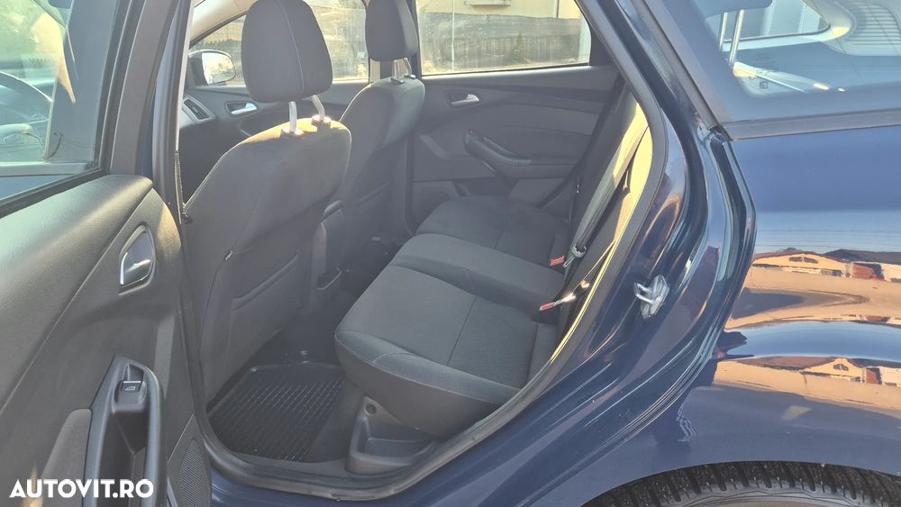 Ford Focus 1.5 EcoBlue Start-Stopp-System ACTIVE DESIGN - 6