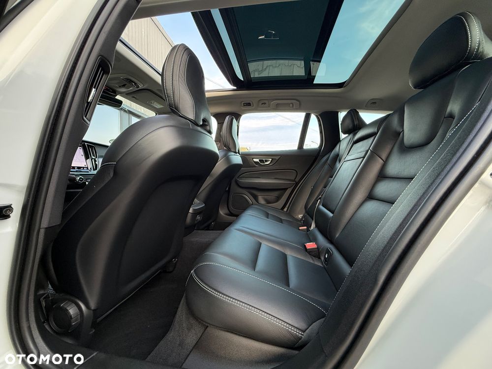 Volvo V60 B3 B Geartronic RDesign - 37