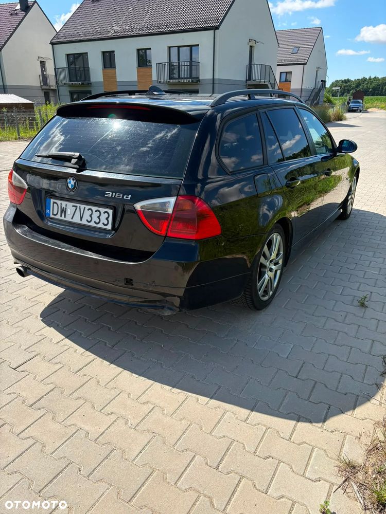 BMW Seria 3 318d - 2