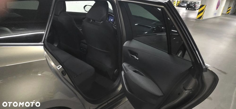 Suzuki Swace 1.8 Hybrid Premium Plus CVT - 17