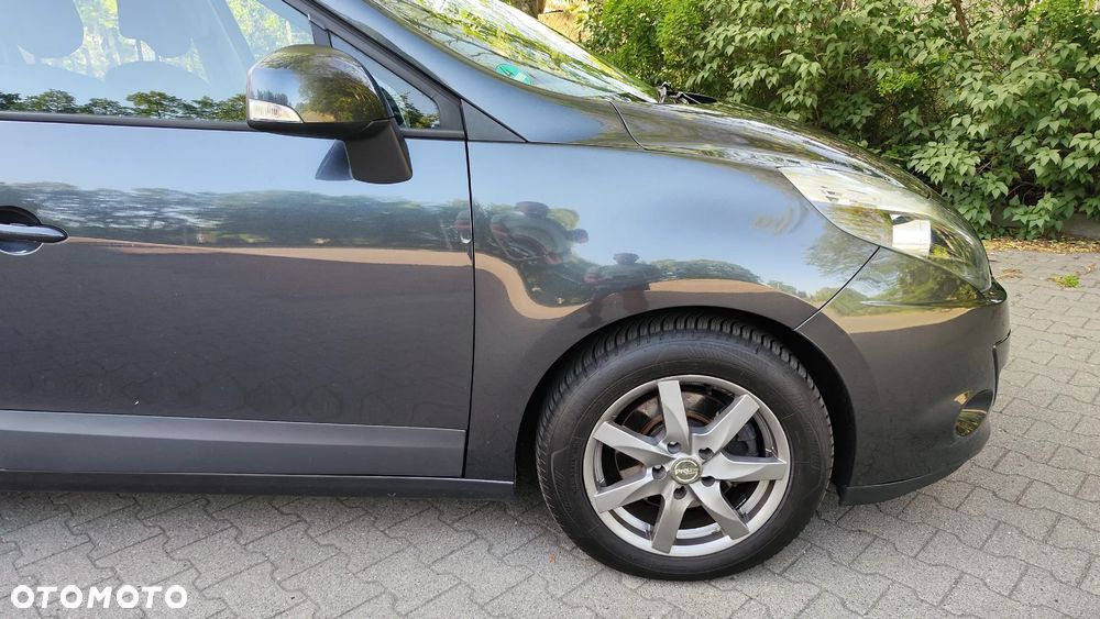 Renault Scenic 1.6 16V 110 TomTom Edition - 12