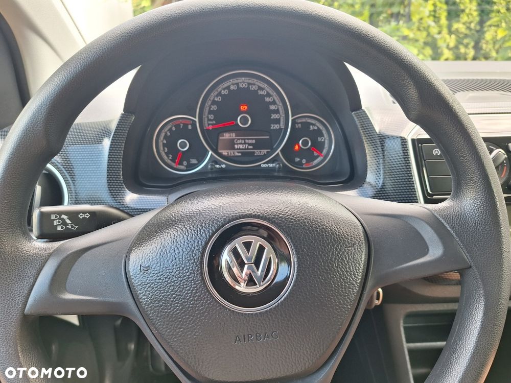 Volkswagen up! - 8