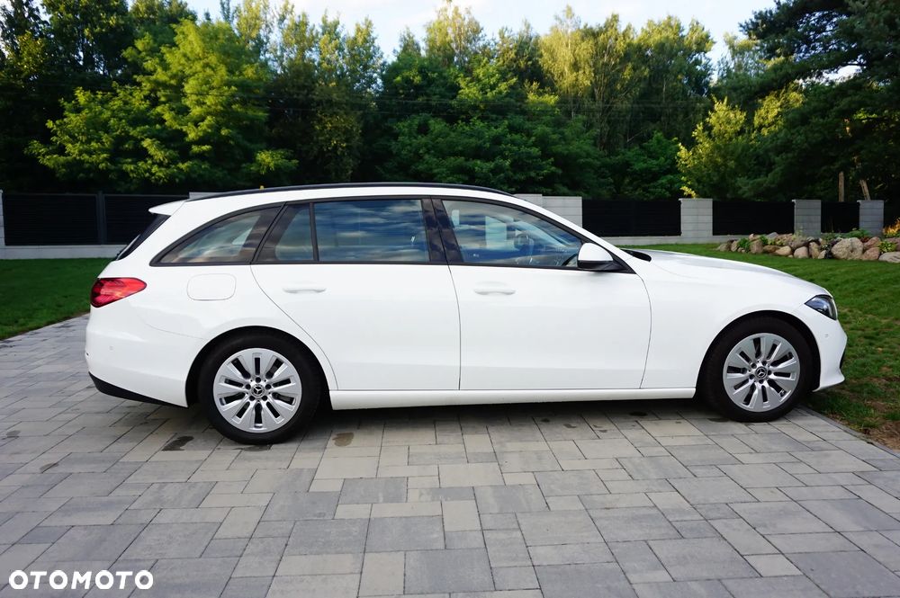 Mercedes-Benz Klasa C 220 d mHEV - 16