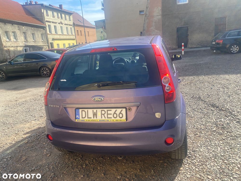 Ford Fiesta - 4