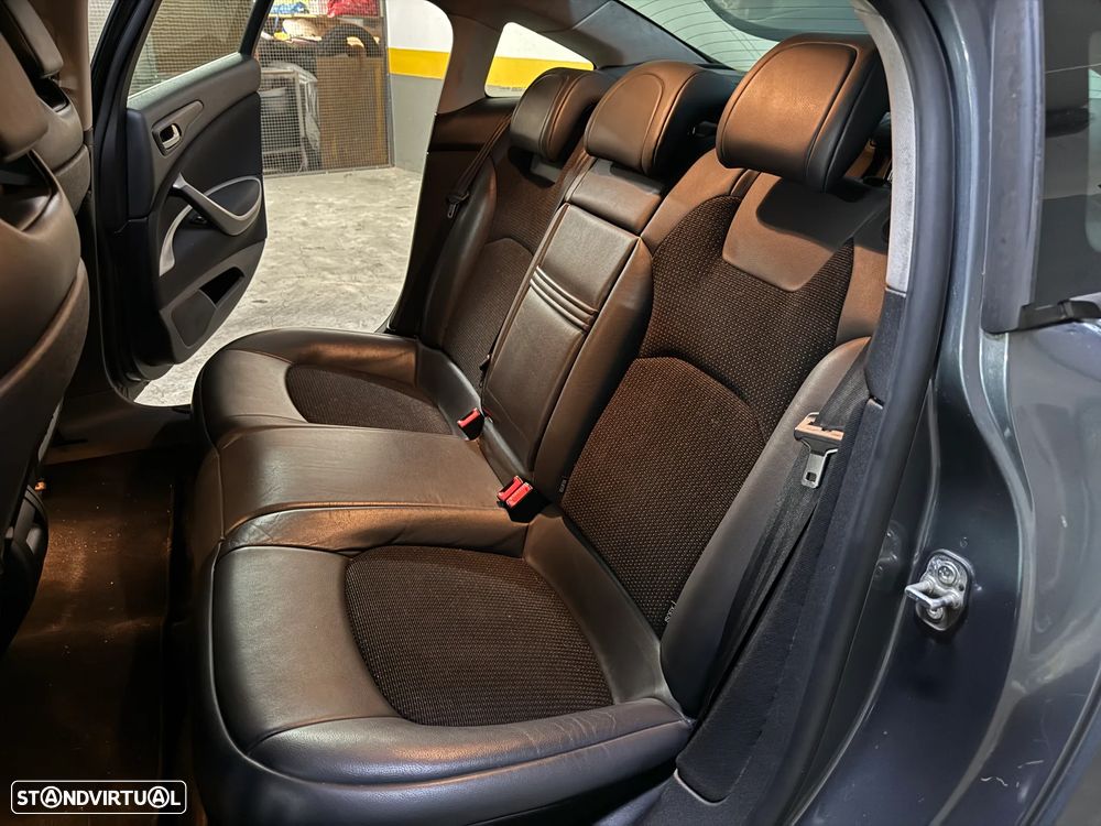 Citroën C5 2.0 HDi VTR+ - 15