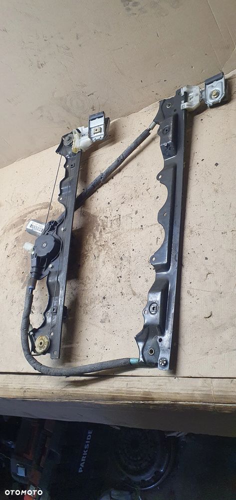 Mechanizm podnośnik szyby prawy przód przedni Jeep Commander 55396480AD - 3