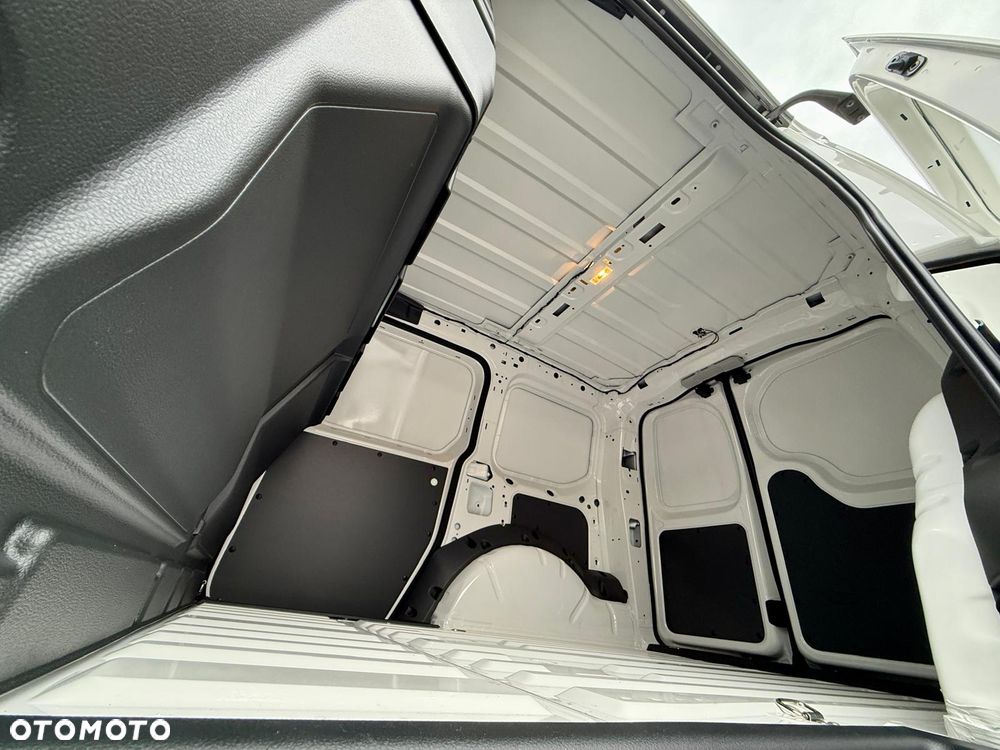Volkswagen Caddy - 30