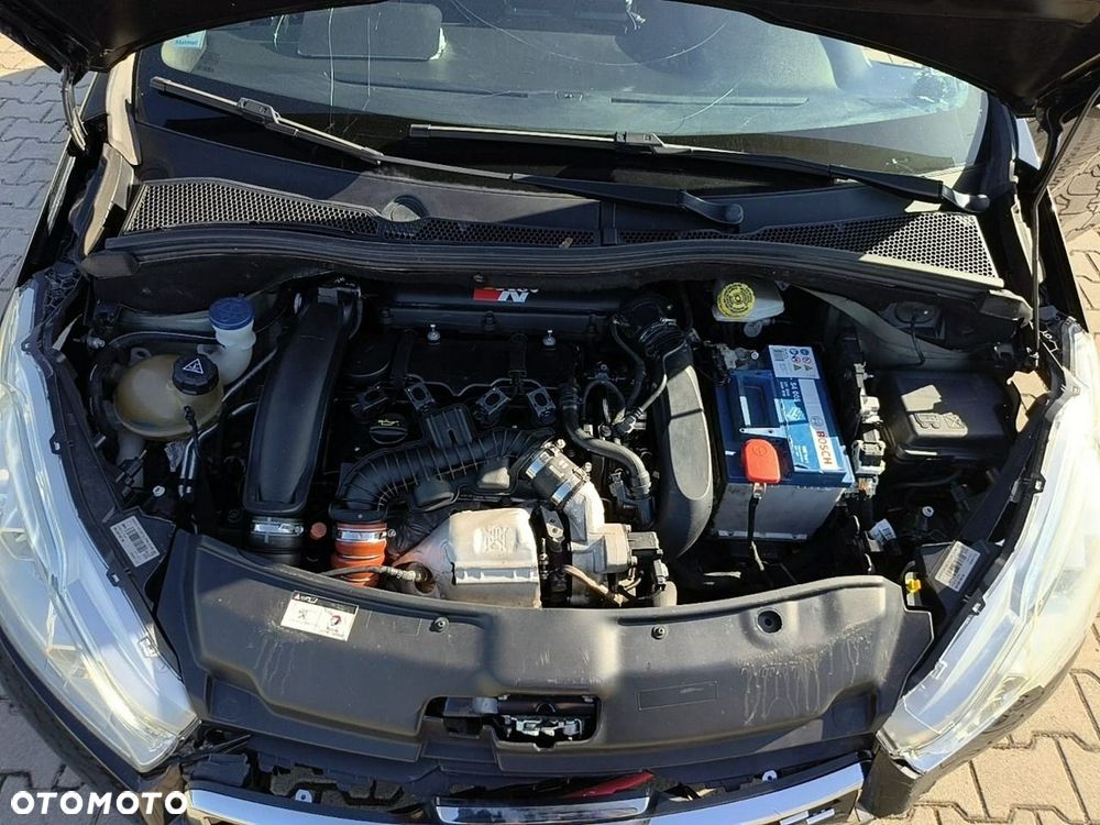 Peugeot 208 - 25