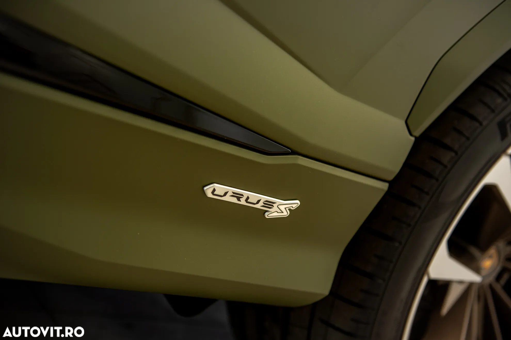 Lamborghini URUS - 13