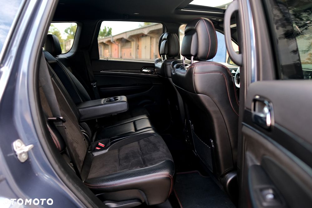 Jeep Grand Cherokee - 22