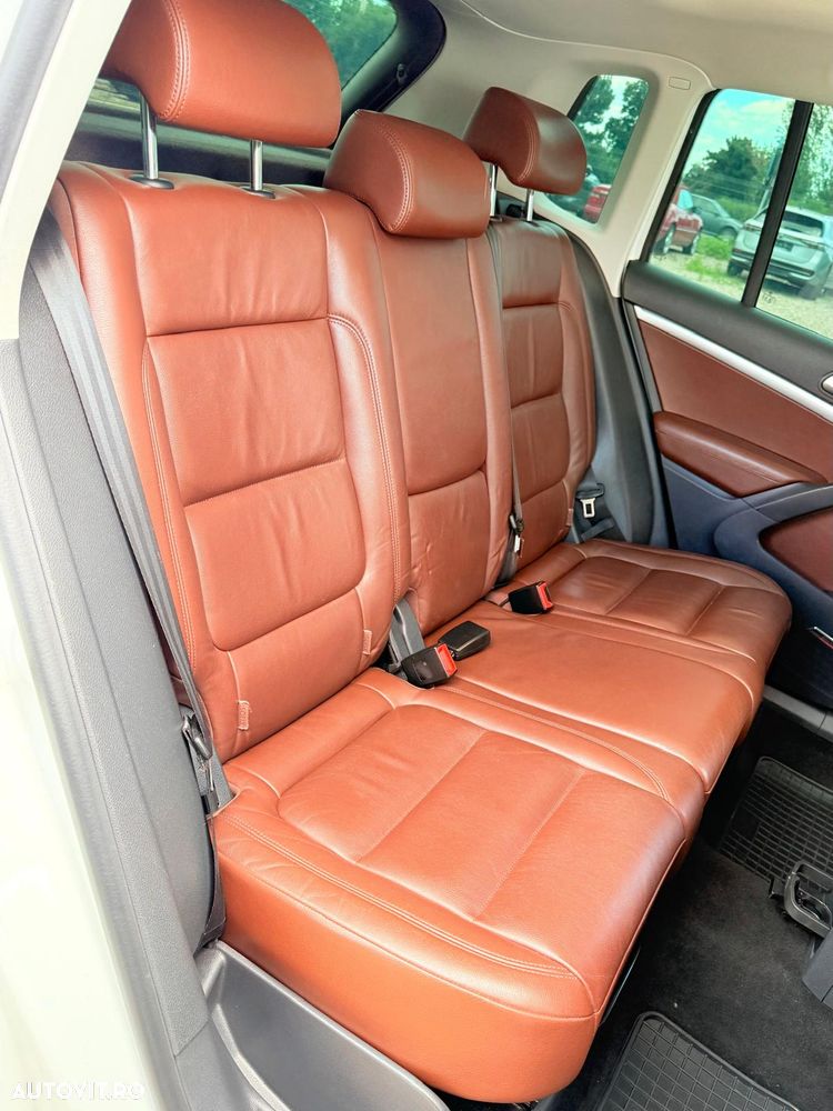 Volkswagen Tiguan 2.0 TDI DSG 4Mot Highline - 16