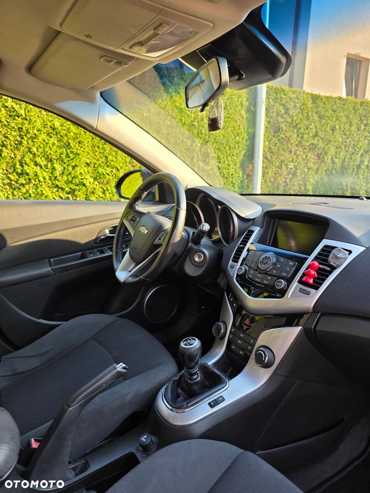Chevrolet Cruze 1.7 D LT+ - 14