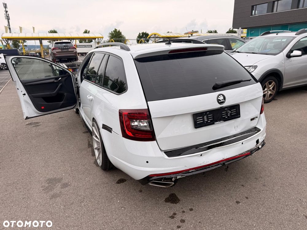 Skoda Octavia - 8