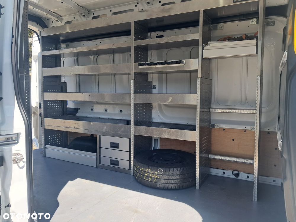 Ford Transit - 21