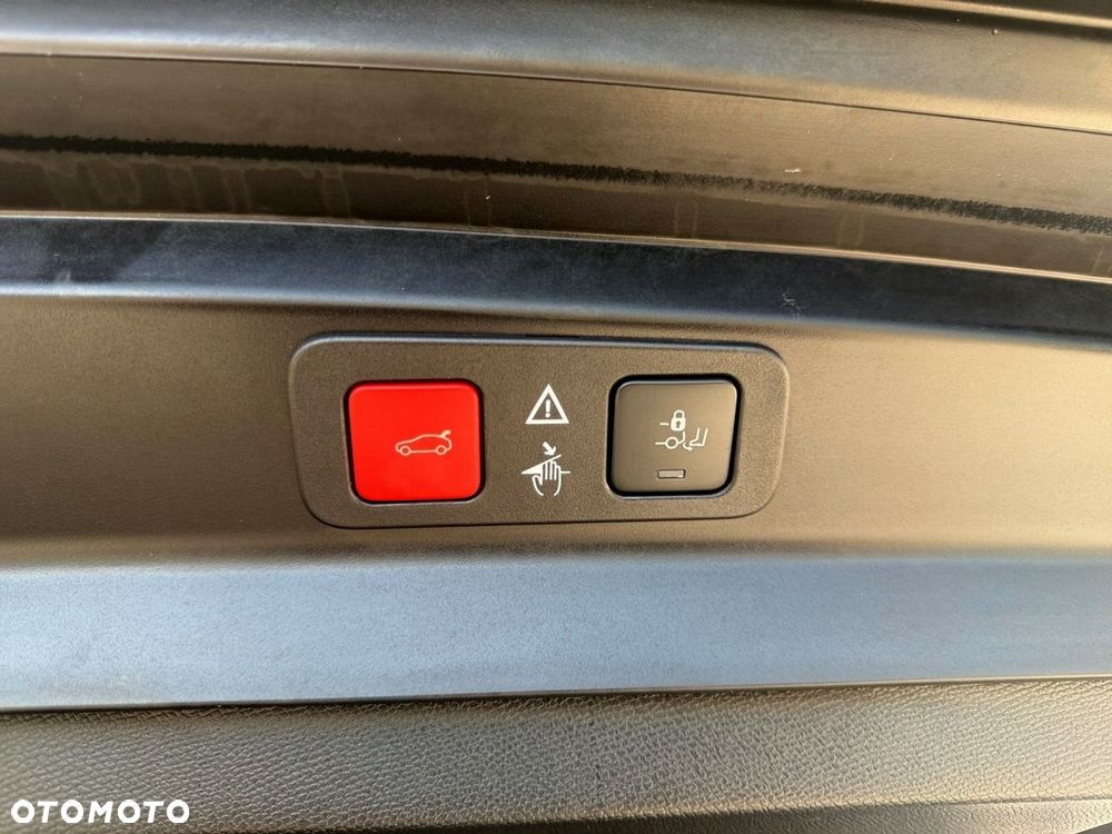 Peugeot 5008 - 13