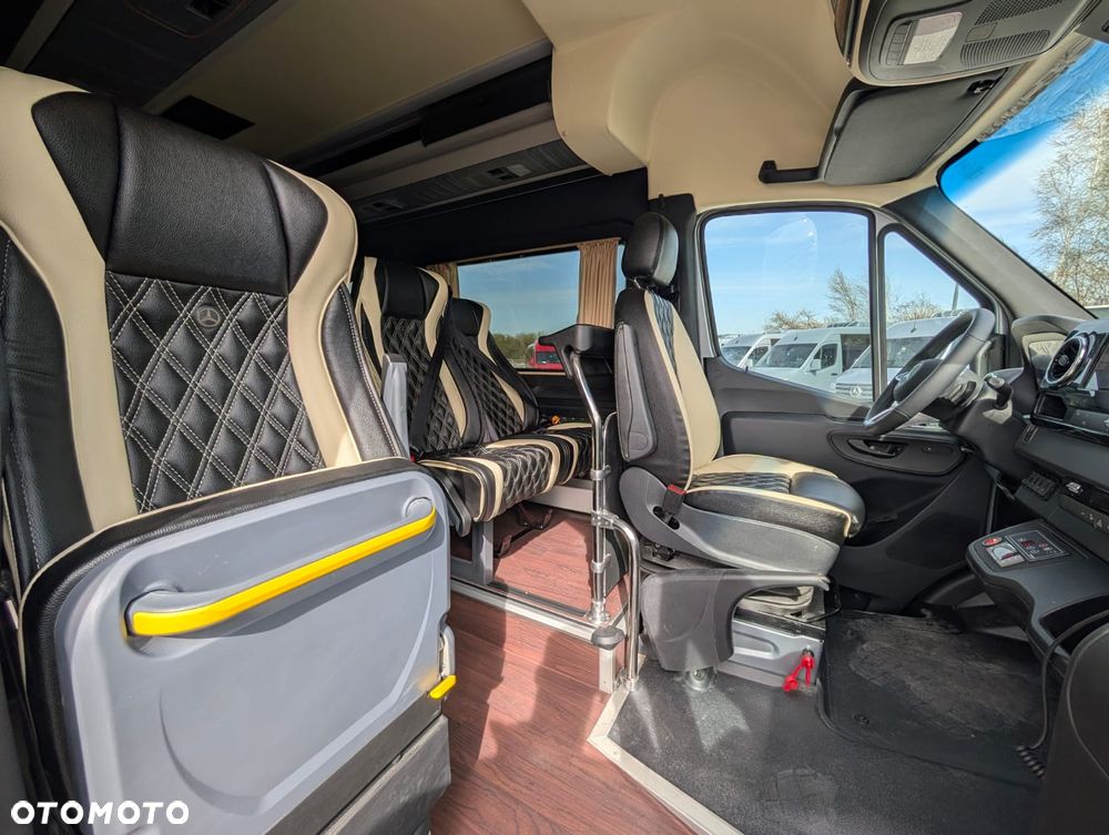 Mercedes-Benz Sprinter 519 - 17
