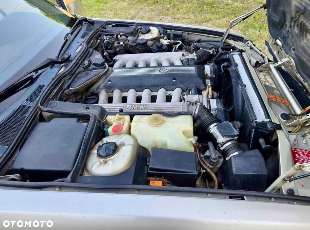 BMW Seria 7 750iL - 3
