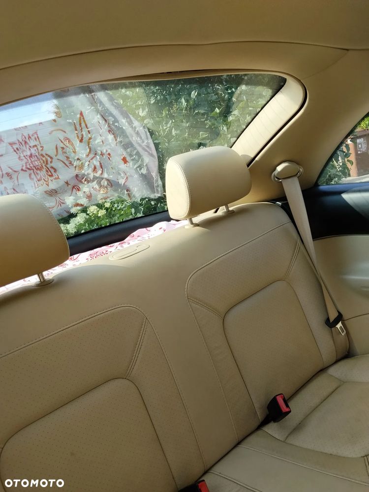 Volkswagen New Beetle - 3