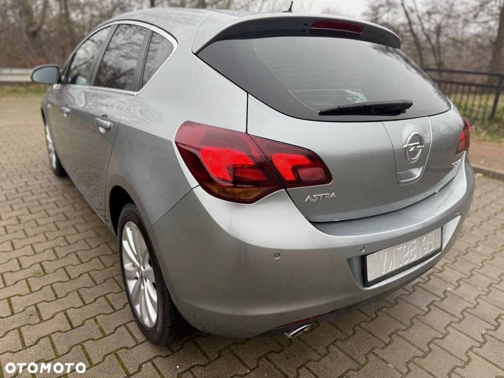 Opel Astra 1.4 Turbo Cosmo - 9