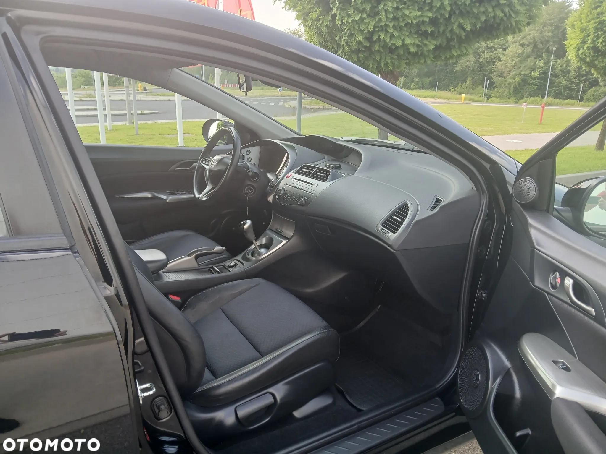 Honda Civic 1.8 Executive - 11