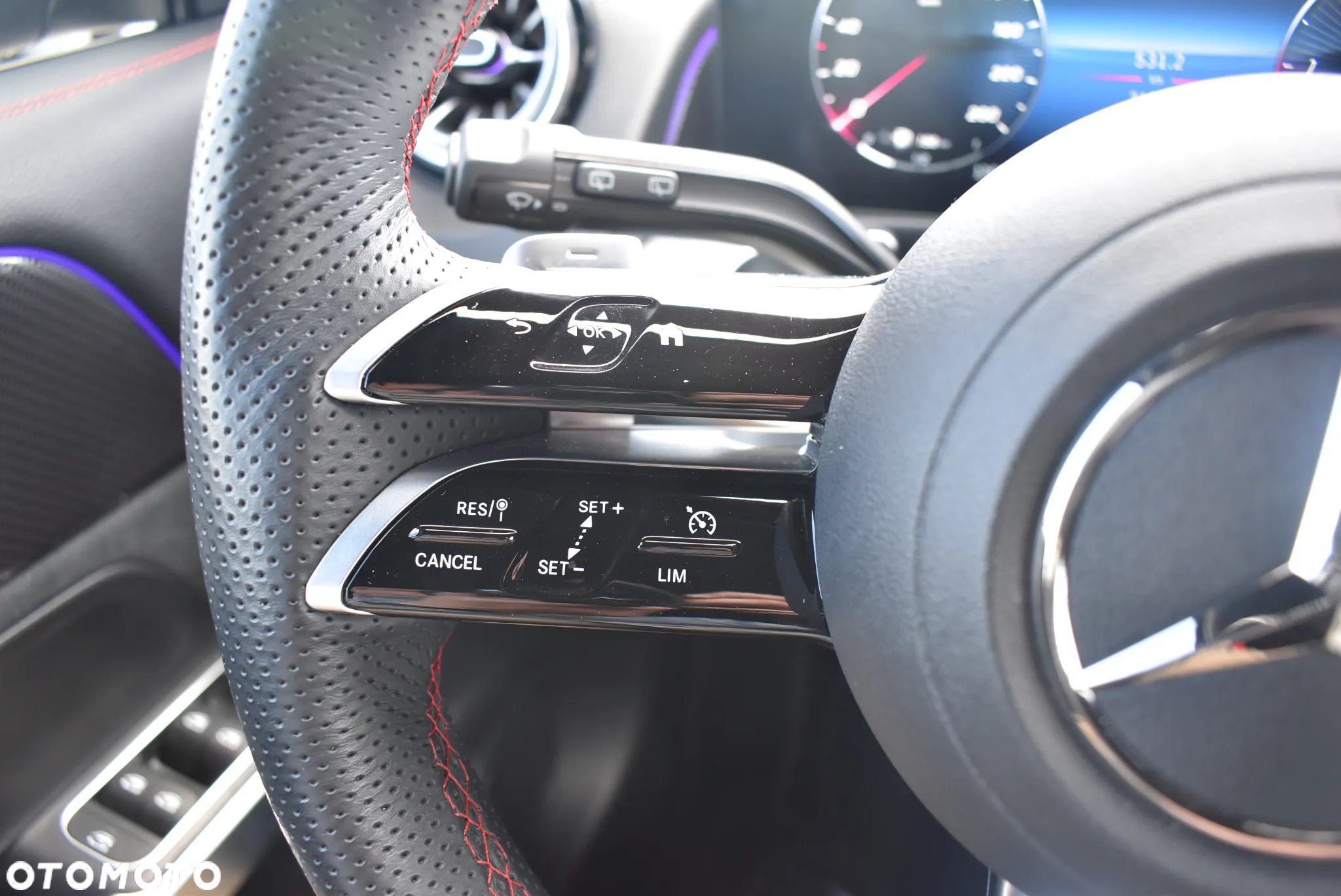 Mercedes-Benz GLB 200 d 4-Matic 8G-DCT - 27