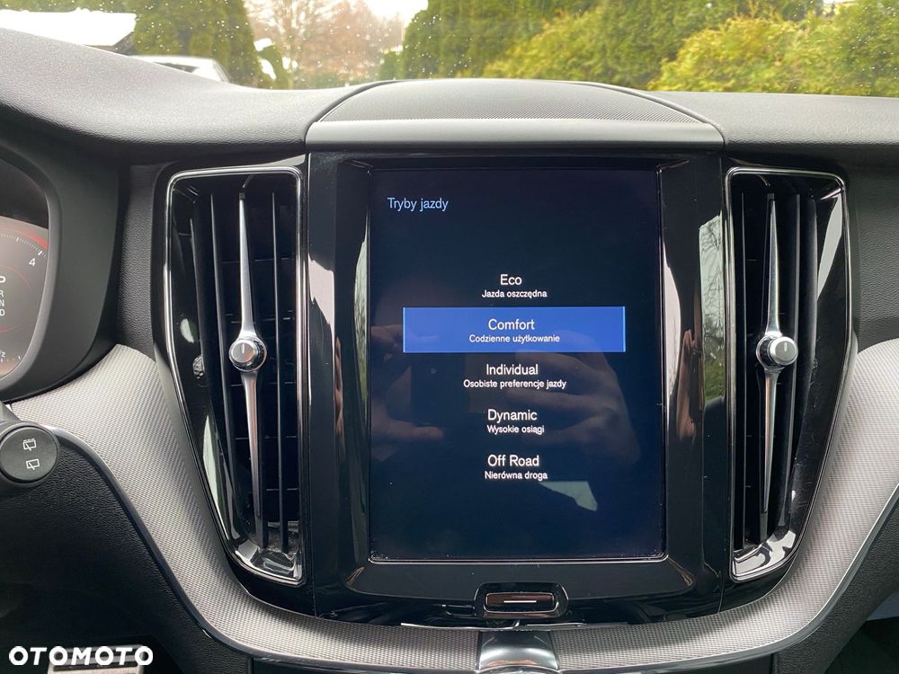 Volvo XC 60 D4 Geartronic RDesign - 34