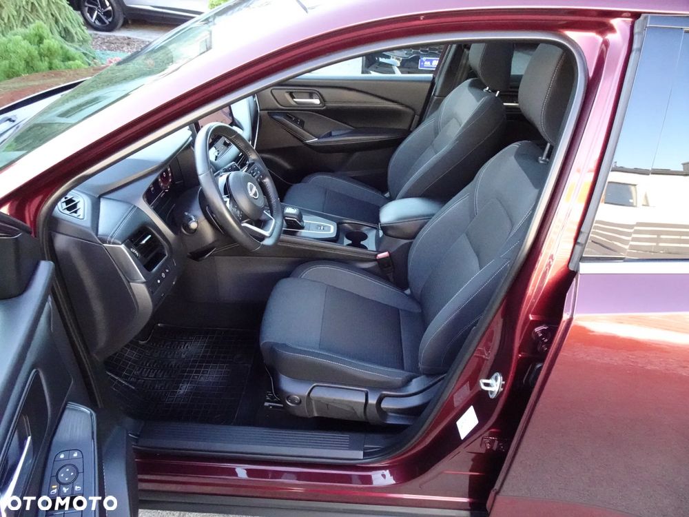 Nissan Qashqai 1.3 DIG-T MHEV N-Connecta Xtronic - 23