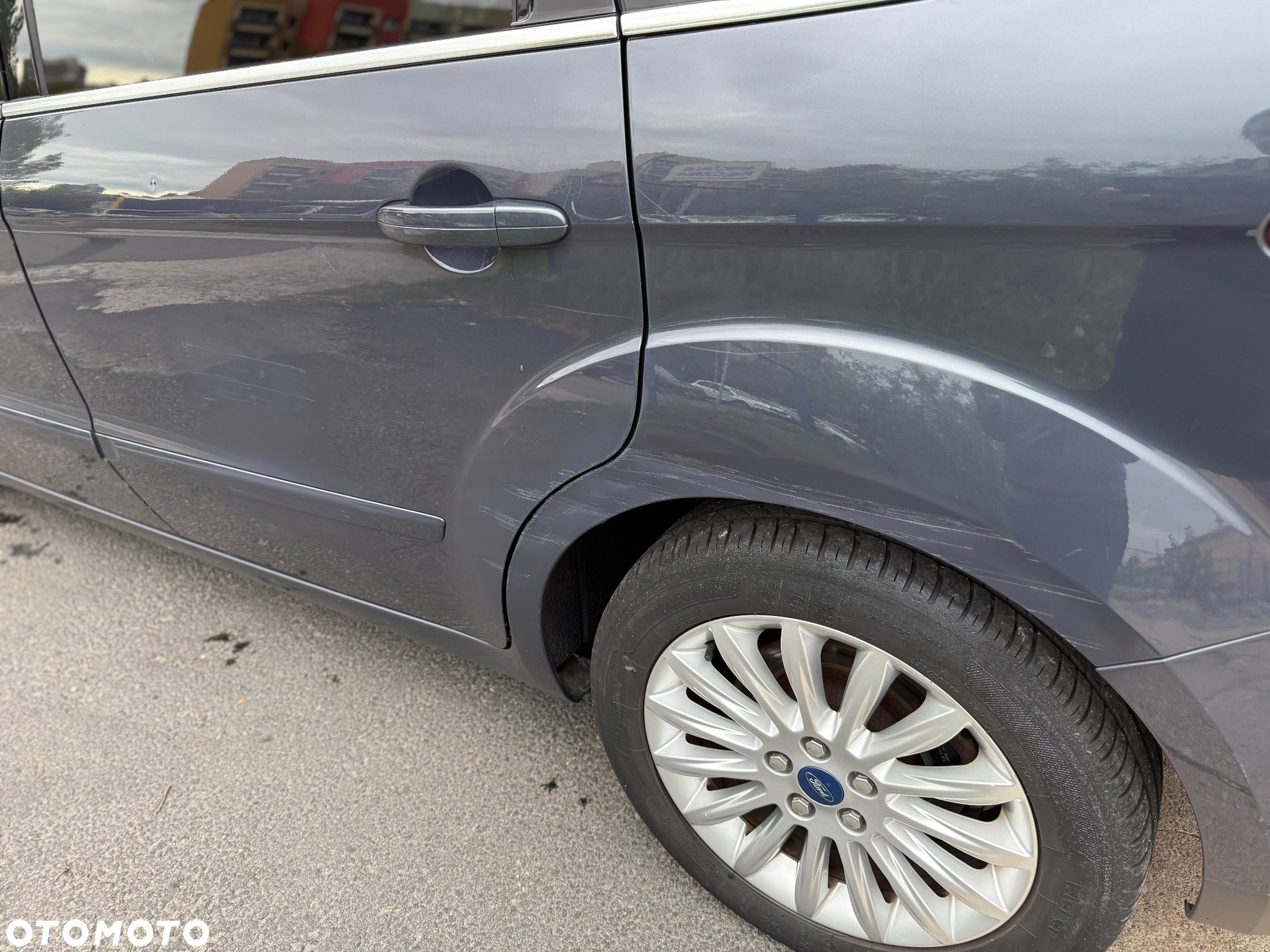 Ford S-Max - 8