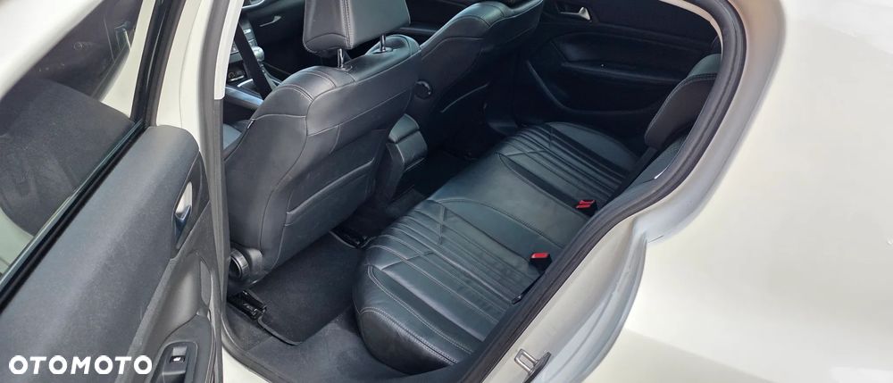 Peugeot 308 1.2 PureTech Style S&S - 13