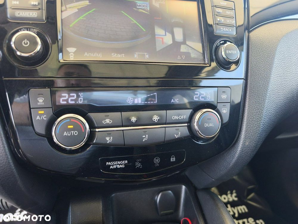 Nissan Qashqai - 25