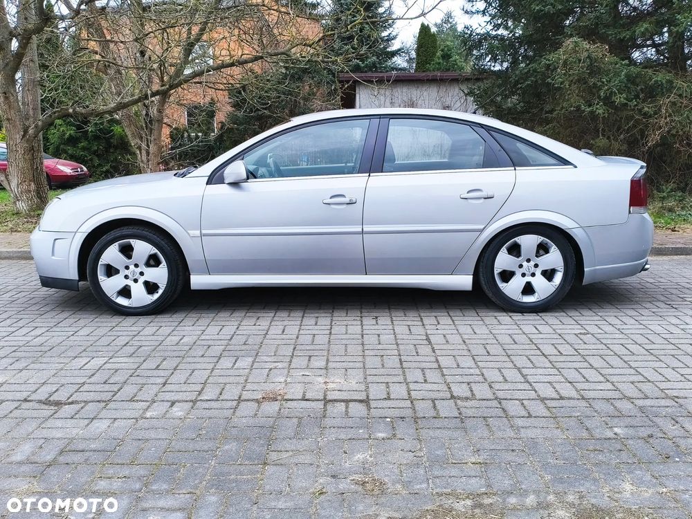 Opel Vectra 1.9 CDTI Sport / GTS - 3