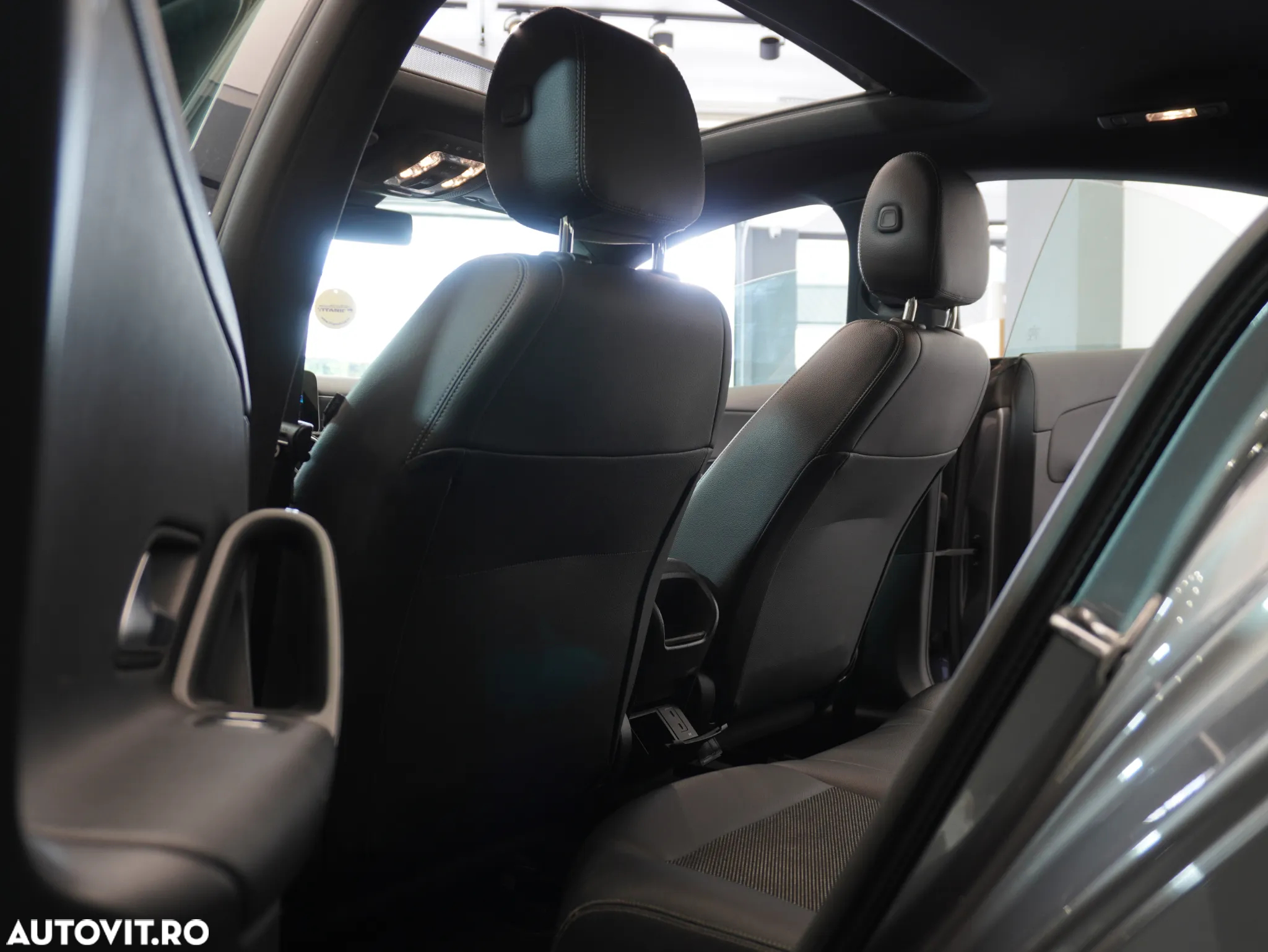 Mercedes-Benz CLA 180 d 7G-DCT - 19
