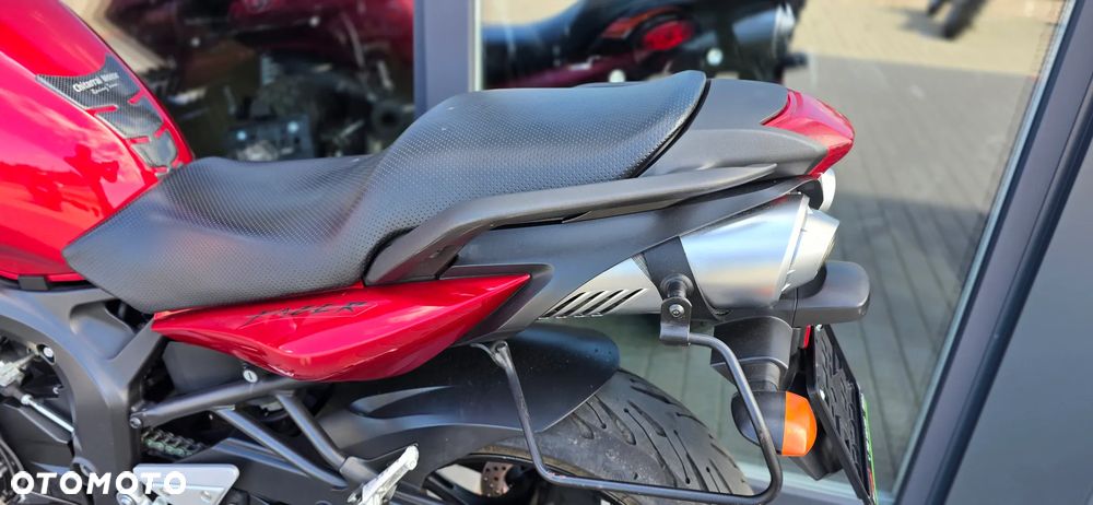 Yamaha FZ6 - 40