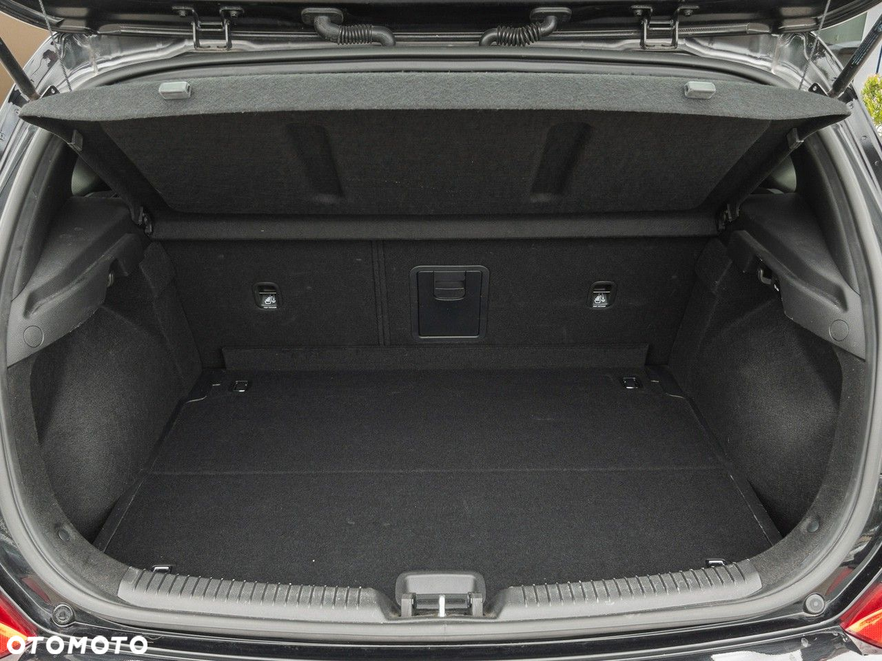 Hyundai i30 1.4 T-GDI Comfort DCT - 28