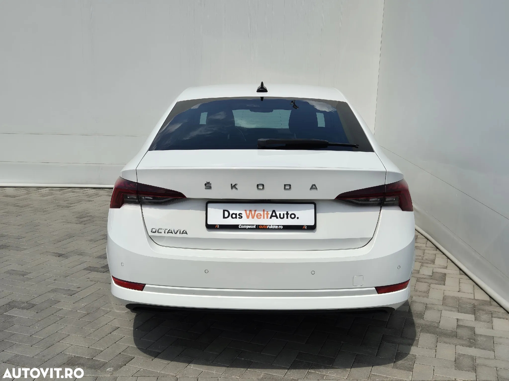 Skoda Octavia 2.0 TDI DSG Style - 4