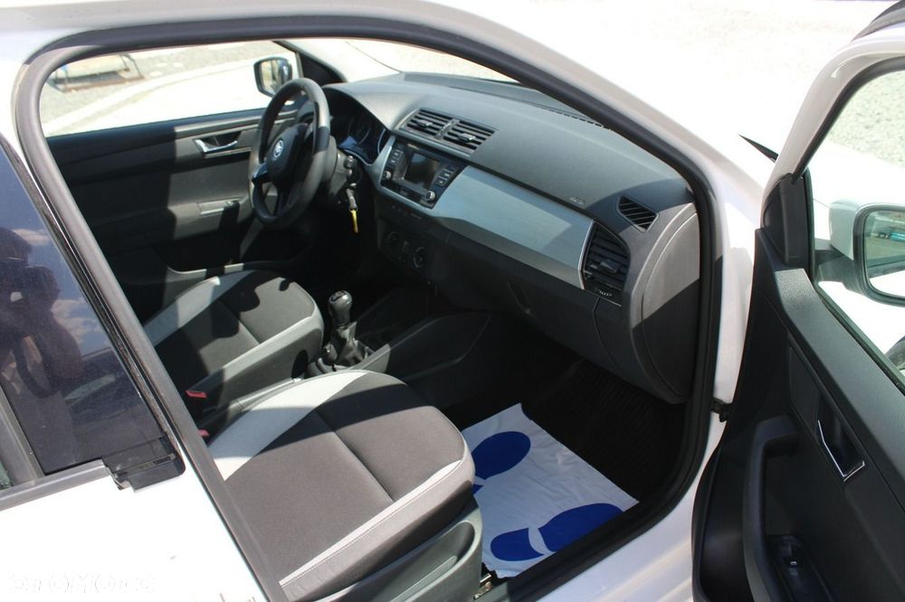 Skoda Fabia - 22