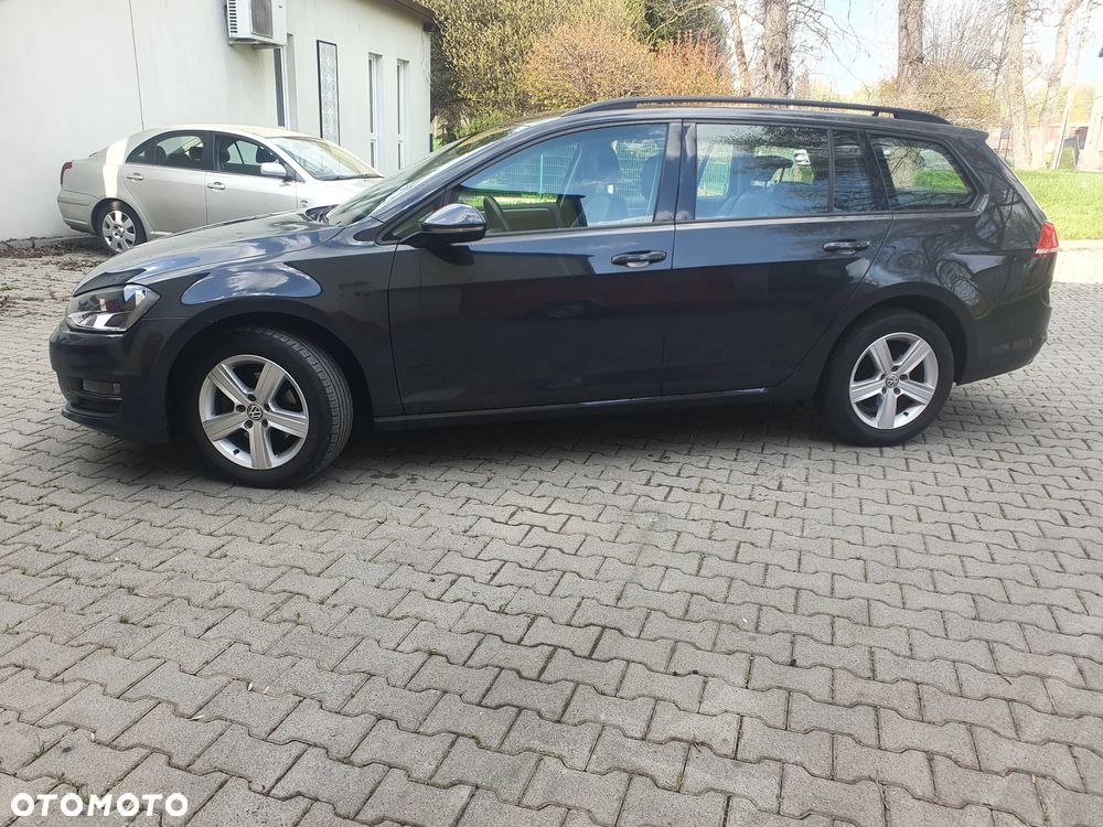 Volkswagen Golf 1.6 TDI BlueMotion Technology Lounge - 19