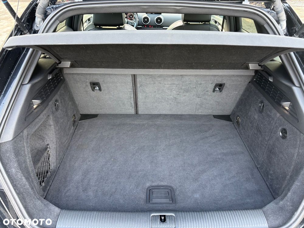 Audi A3 Sportback - 12