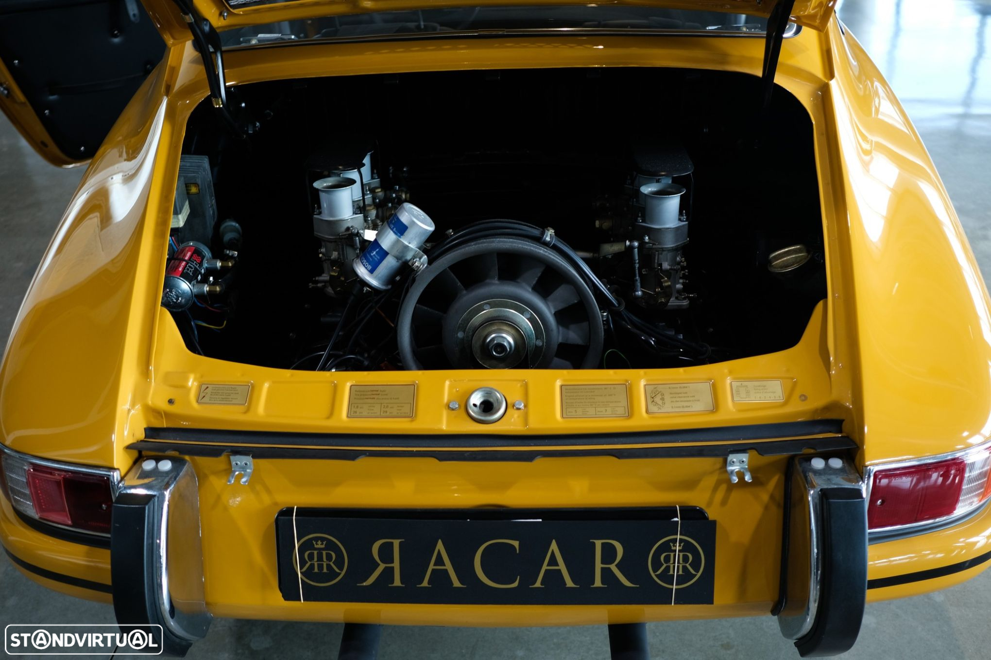 Porsche 911 Série F - 16