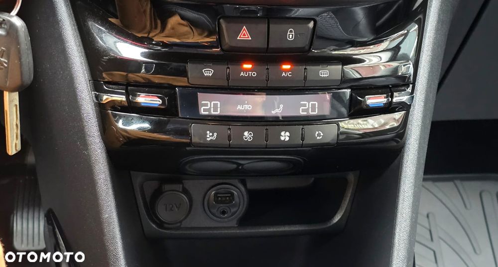 Peugeot 2008 1.6 BlueHDi Allure - 36