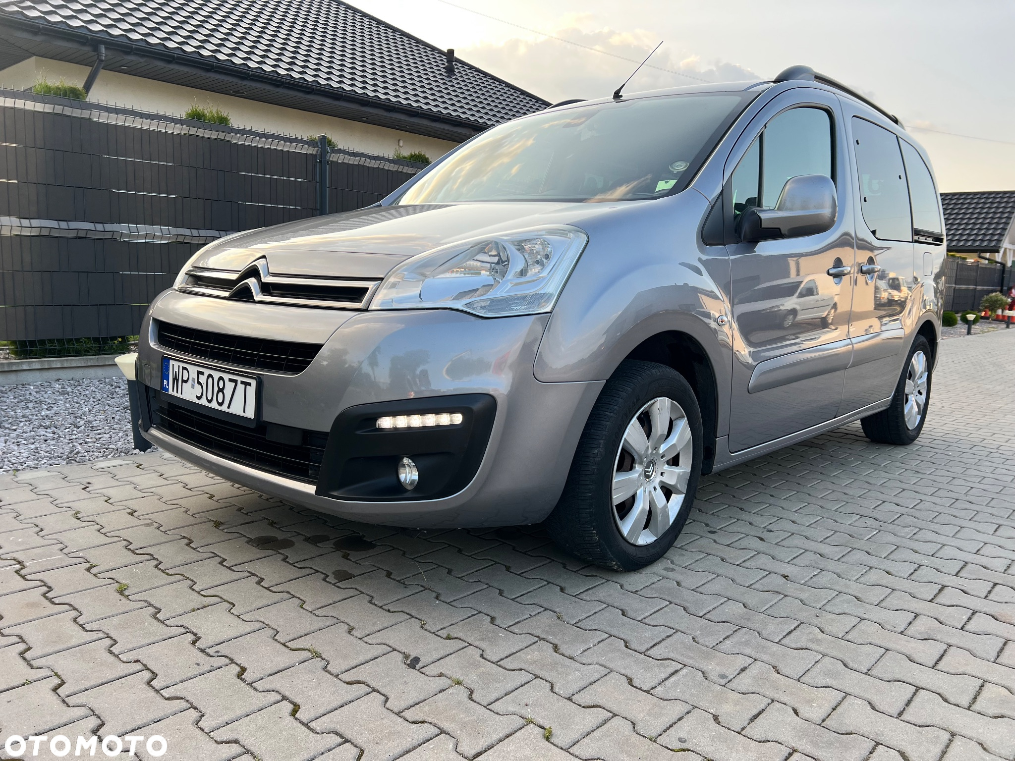 Citroën Berlingo Multispace BlueHDi 100 FEEL - 2