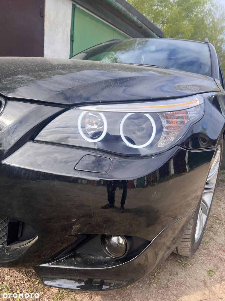 BMW Seria 5 523i - 5