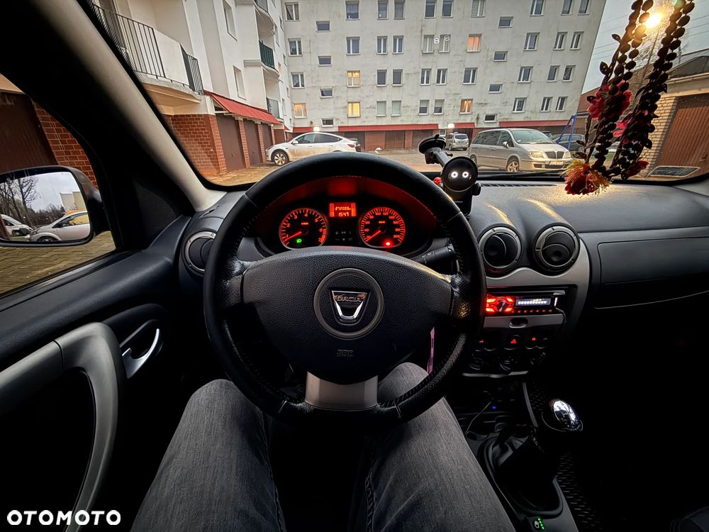 Dacia Duster 1.6 - 9
