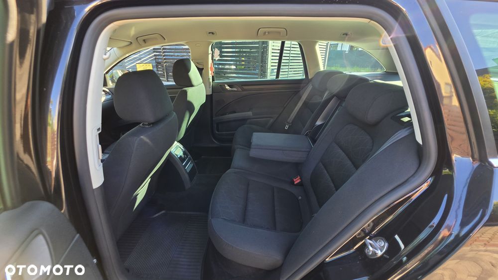 Skoda Superb 2.0 TDI DSG Ambition - 9