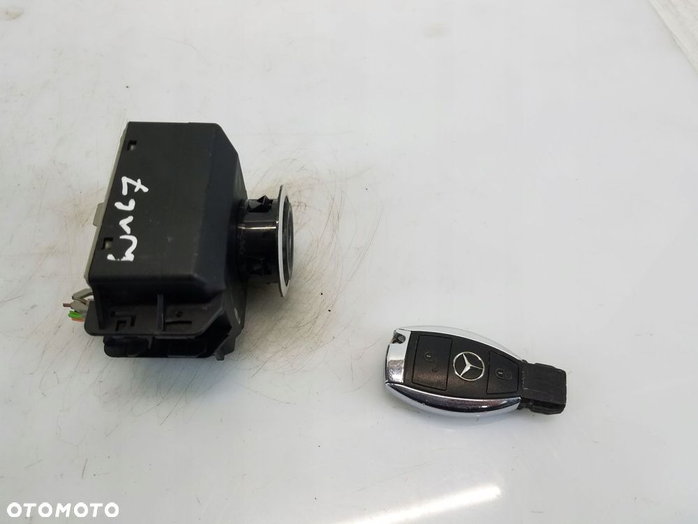 stacyjka kluczyk mercedes-benz a-klasa w176 a2469059700 - 3