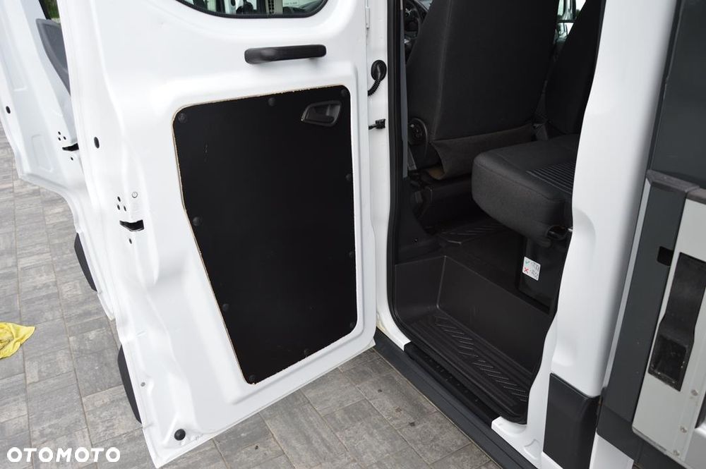 Ford Transit - 30