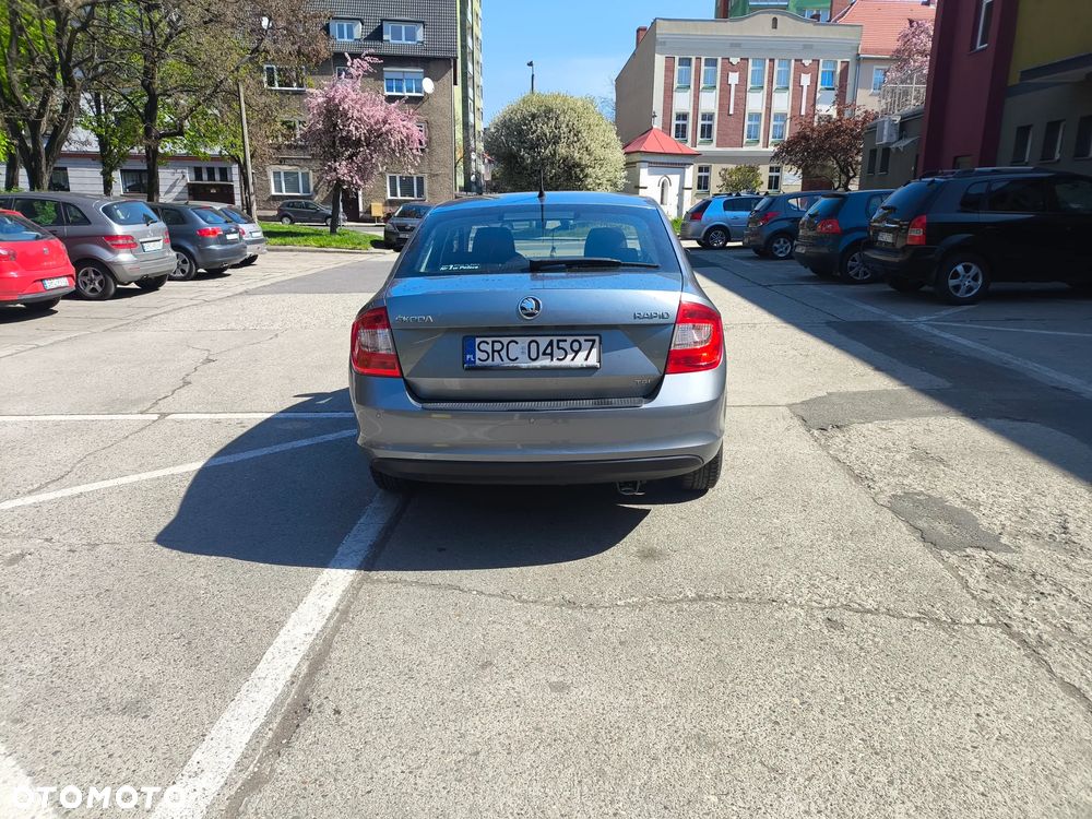 Skoda RAPID 1.2 TSI Active - 7